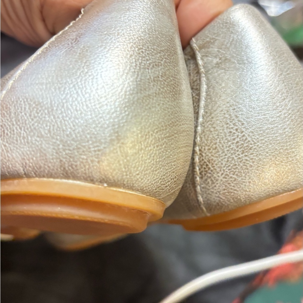 Born Emalia ballet flats with a flower applique - Picture 6 of 11